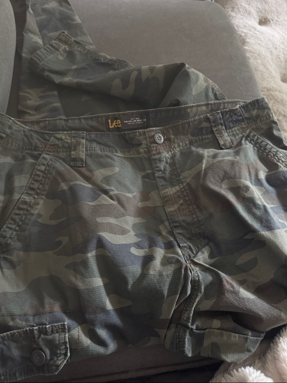 Lee Camo Shorts - Olive and Green